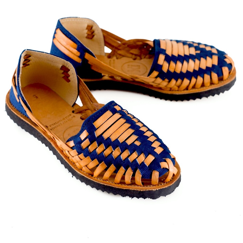 IX-STYLE HUARACHE SANDALS NWOT